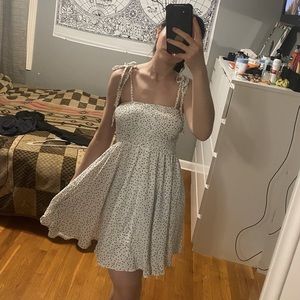 White polka dot summer dress with strap bow ties